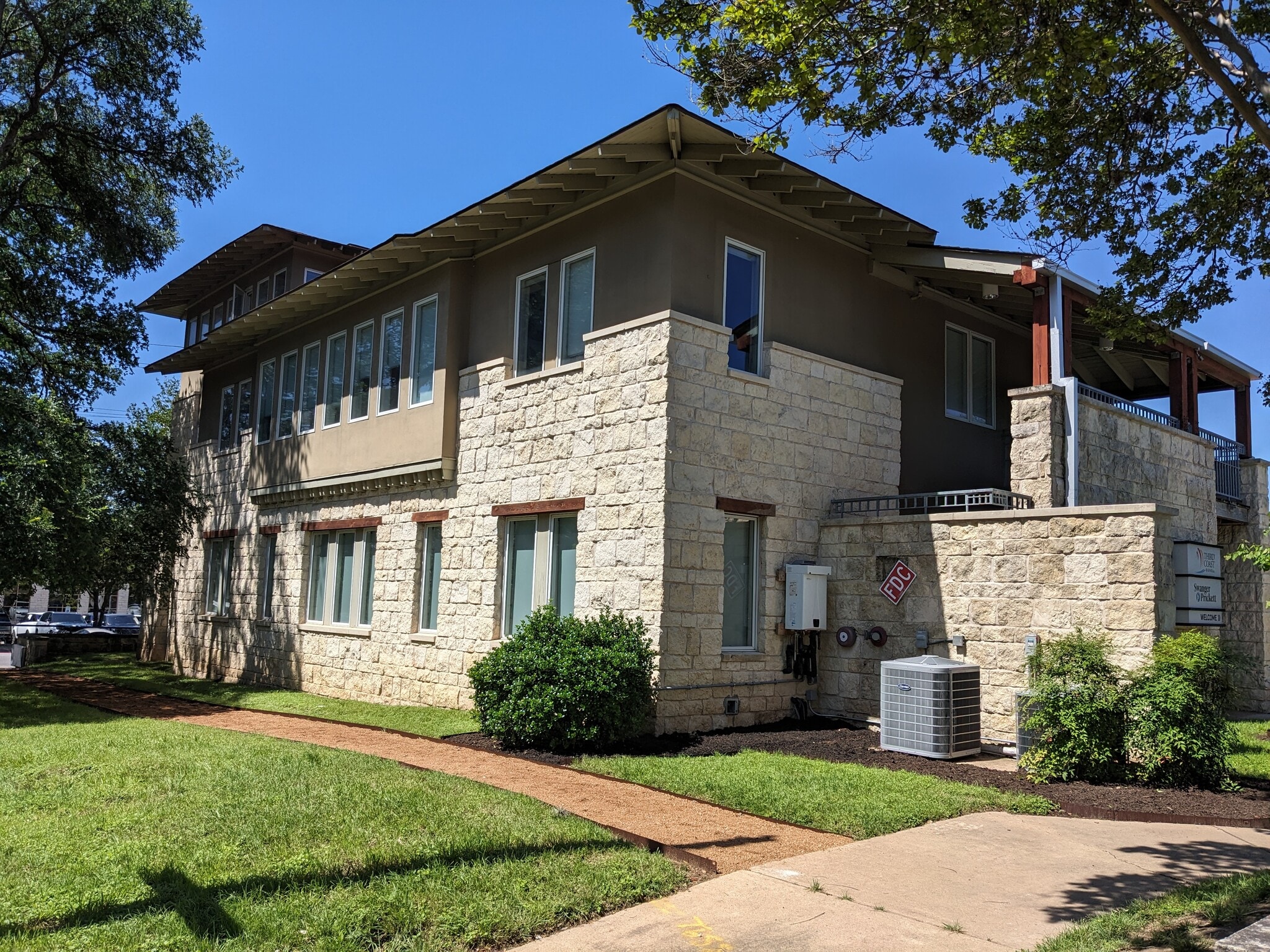 1508 W 5th St, Austin, TX à louer Photo de l’immeuble– Image 1 sur 13