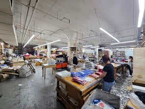 59-00 Decatur St, Ridgewood, NY à louer Photo intérieure– Image 2 sur 4