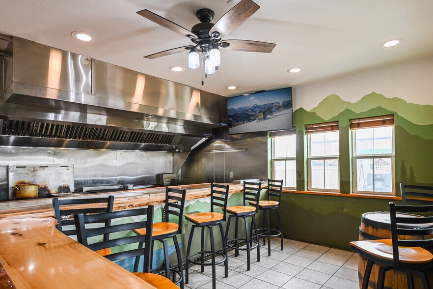 228 Elcho Ave, Crested Butte, CO à vendre - Photo de l’immeuble – Image 3 sur 33