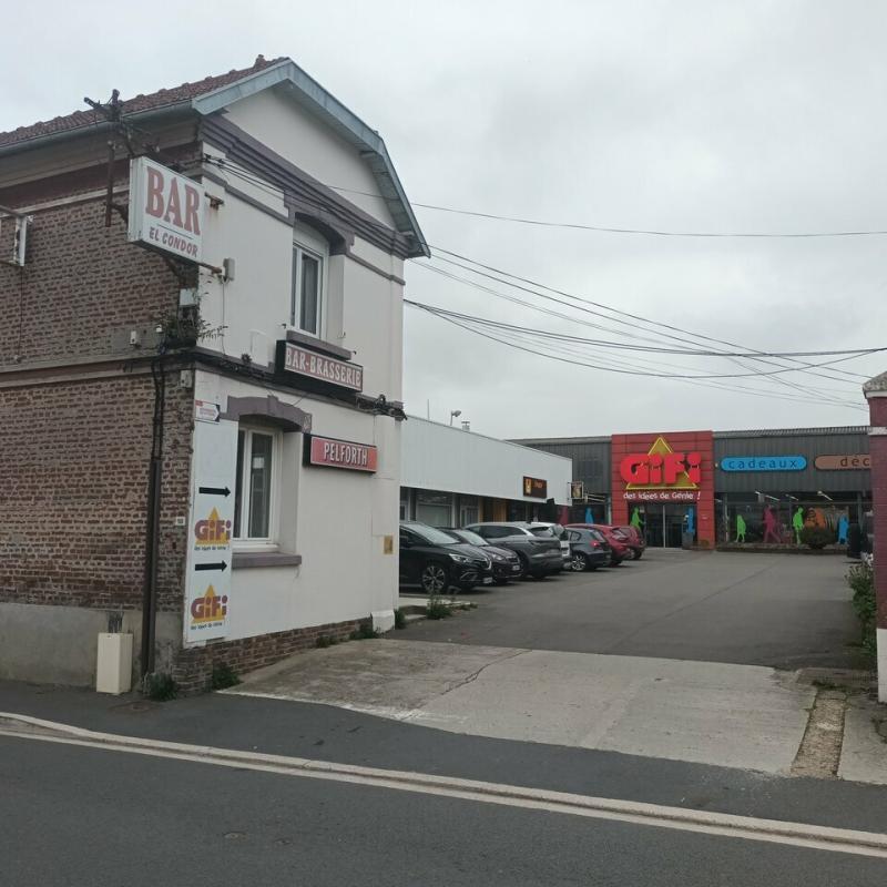 Local commercial dans Friville-Escarbotin à vendre Photo de l’immeuble– Image 1 sur 10