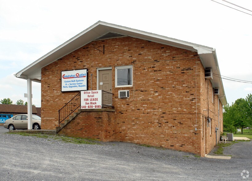 635 Market St, Harrisonburg, VA à vendre - Photo de l’immeuble – Image 2 sur 2