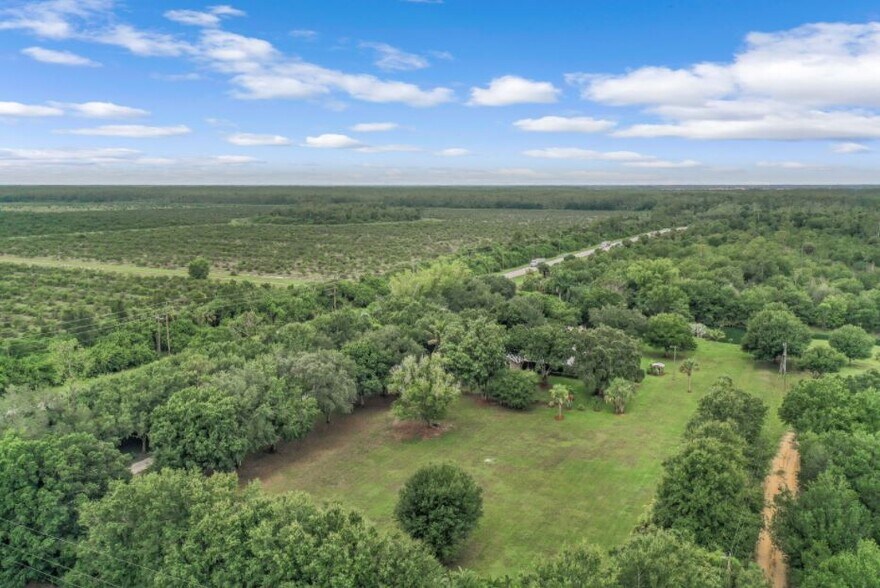 19930 Burgundy Farms Rd, Estero, FL à vendre - Photo de l’immeuble – Image 1 sur 7