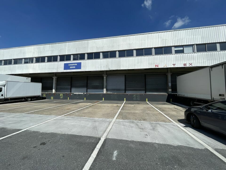 Industriel/Logistique dans Aulnay-sous-Bois à louer Photo de l’immeuble– Image 1 sur 3