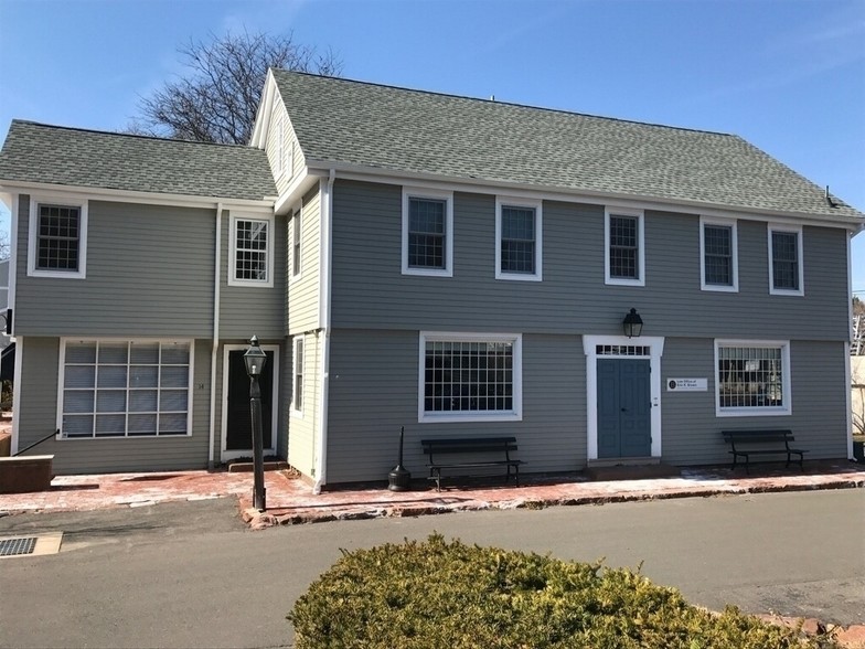 12 Brick Walk Ln, Farmington, CT à vendre - Photo de l’immeuble – Image 2 sur 7