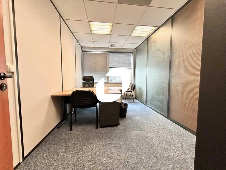 Bureau dans Villepinte à louer - Photo de l’immeuble – Image 1 sur 3
