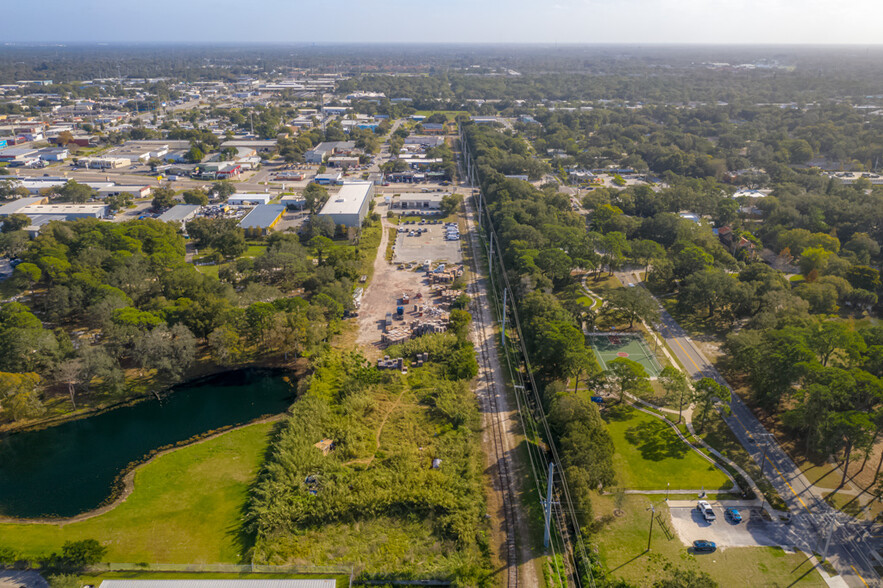 N Washington Blvd, Sarasota, FL à vendre - Photo principale – Image 1 sur 13