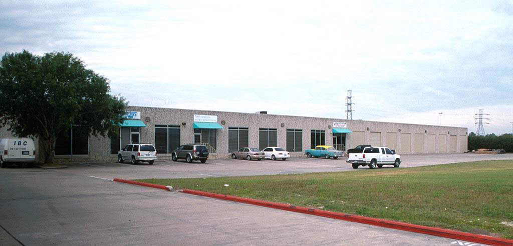 1924 Rankin Rd, Houston, TX à louer Photo principale– Image 1 sur 9