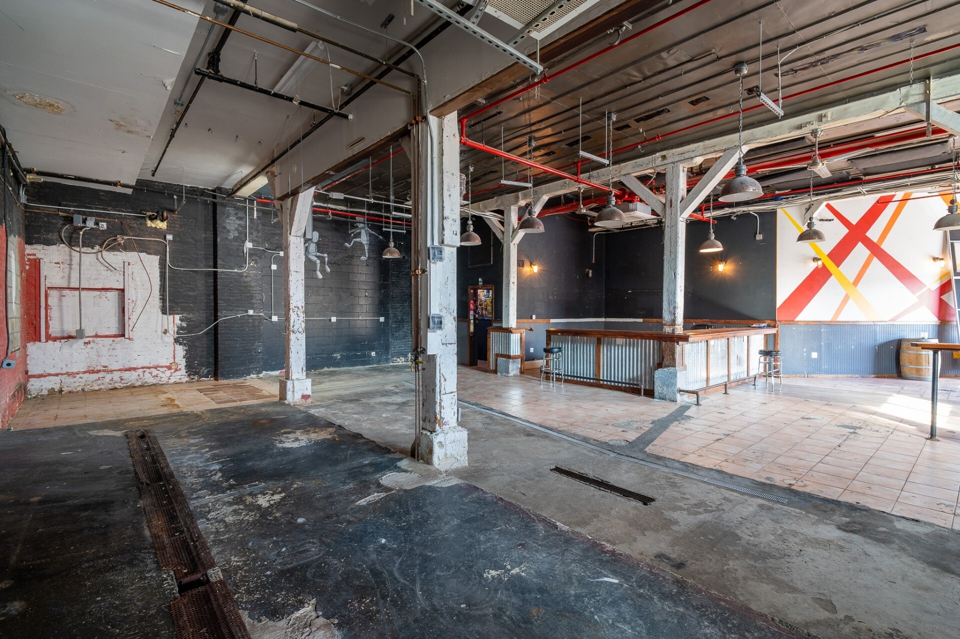 300 Richardson St, Brooklyn, NY à louer Photo intérieure– Image 1 sur 9