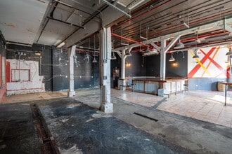 300 Richardson St, Brooklyn, NY à louer Photo intérieure– Image 1 sur 9