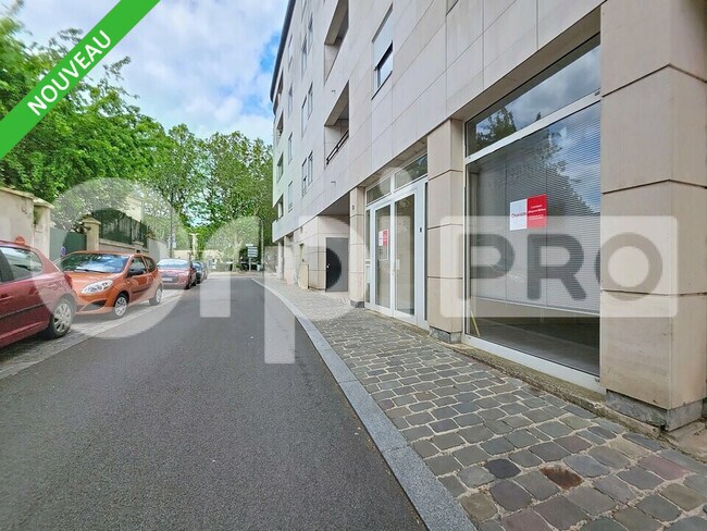 Plus de détails pour Local commercial à vendre