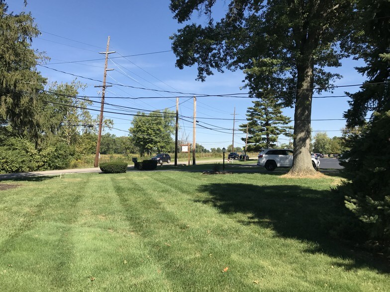 11758-11766 Conrey Rd, Cincinnati, OH à vendre - Photo de l’immeuble – Image 2 sur 3