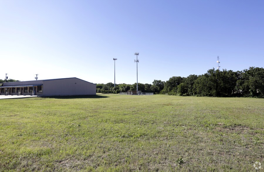 5150 E FM 1187, Burleson, TX à louer - Photo de l’immeuble – Image 3 sur 3