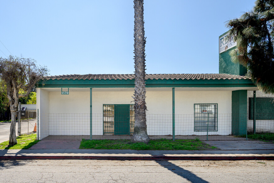 1570 W Mission Blvd, Pomona, CA à louer - Photo de l’immeuble – Image 2 sur 33