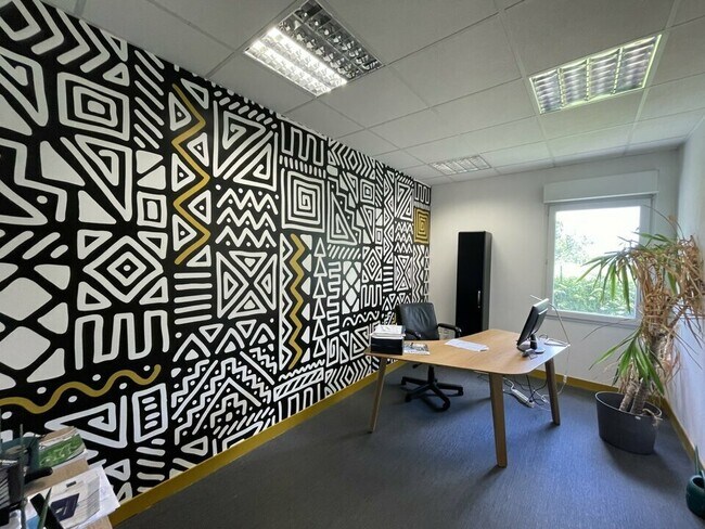 Plus de détails pour Bureau à louer