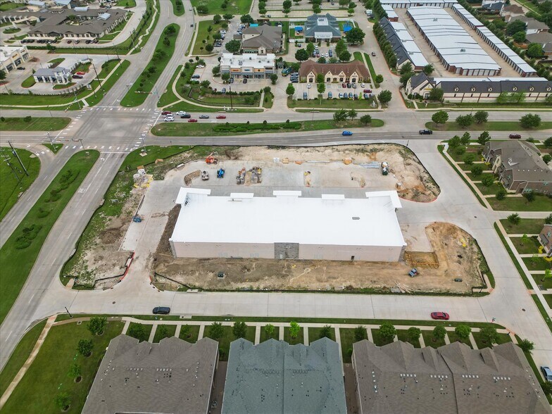 5975 Ridgeline Dr, McKinney, TX à louer - Photo de l’immeuble – Image 3 sur 10