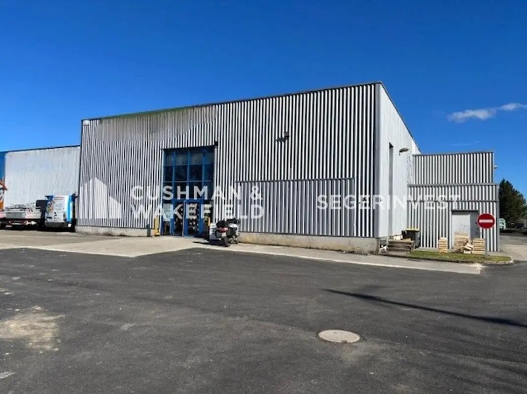 Local d’activités dans Besançon à louer Photo de l’immeuble– Image 1 sur 10