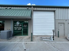 6300 Tower Ln, Sarasota, FL à louer Photo intérieure– Image 1 sur 8