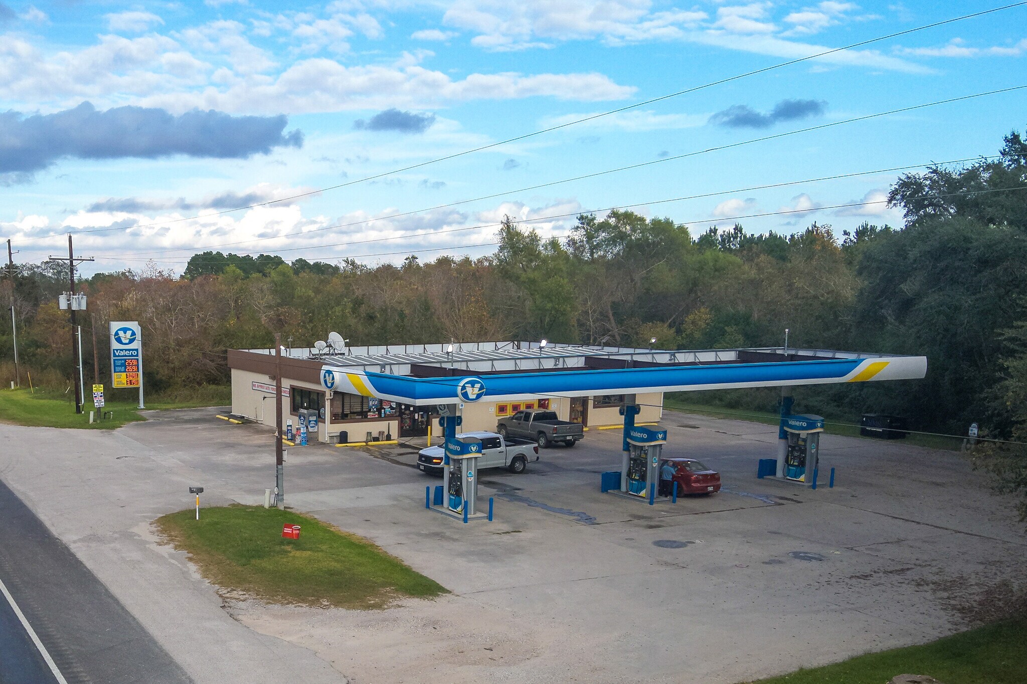 16449 Hwy 124, Fannett, TX à vendre Photo principale– Image 1 sur 6