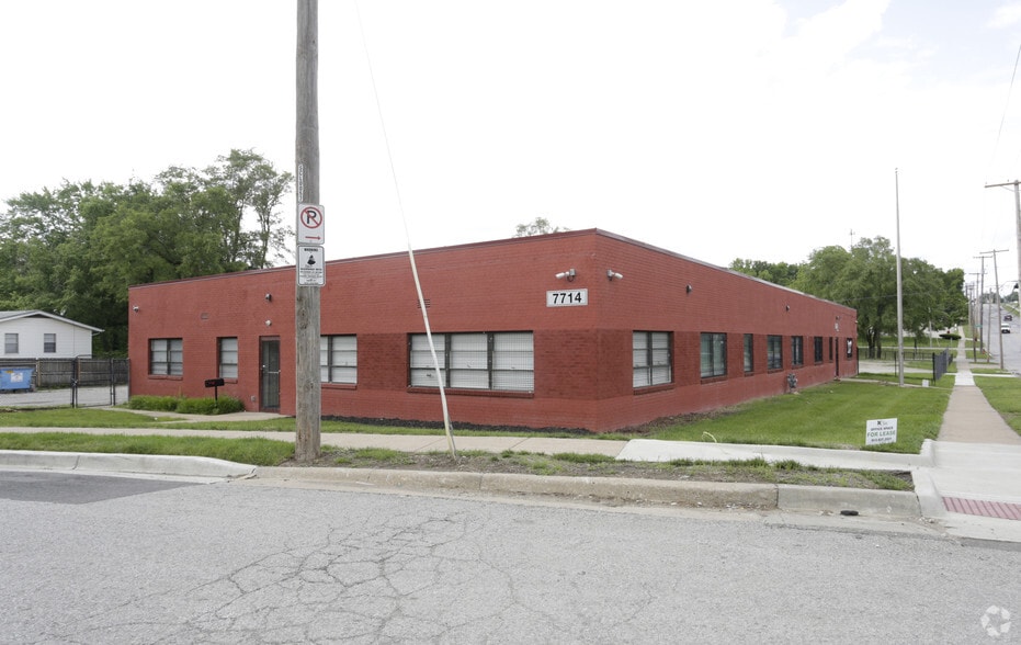 7714 Prospect Ave, Kansas City, MO à vendre - Photo principale – Image 1 sur 3
