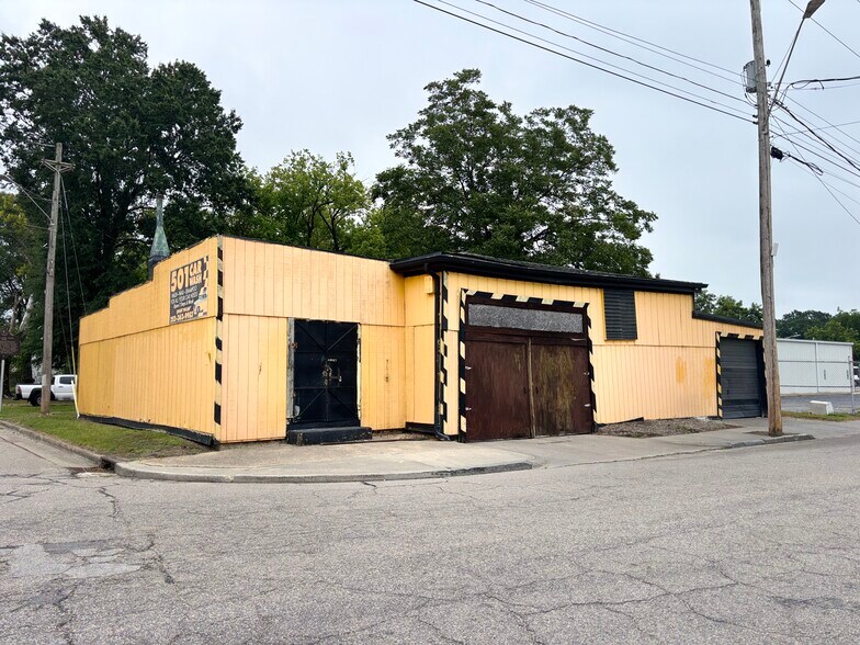 501 Barnes St S, Wilson, NC à vendre - Photo principale – Image 1 sur 8