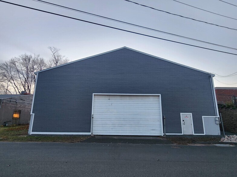2 Atwood Pl, West Haven, CT à vendre - Photo de l’immeuble – Image 1 sur 4