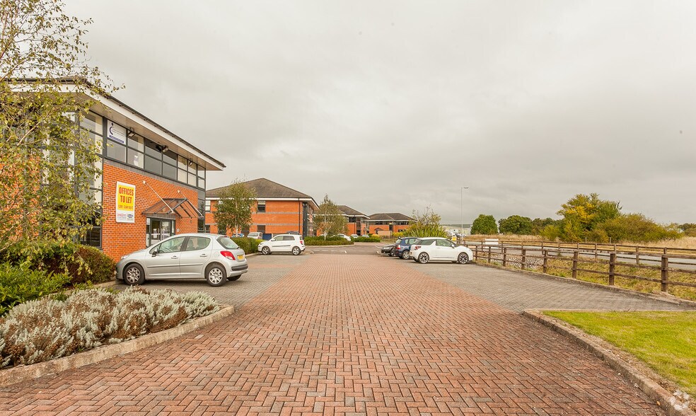 Clywedog Rd S, Wrexham à louer - Photo de l’immeuble – Image 2 sur 2