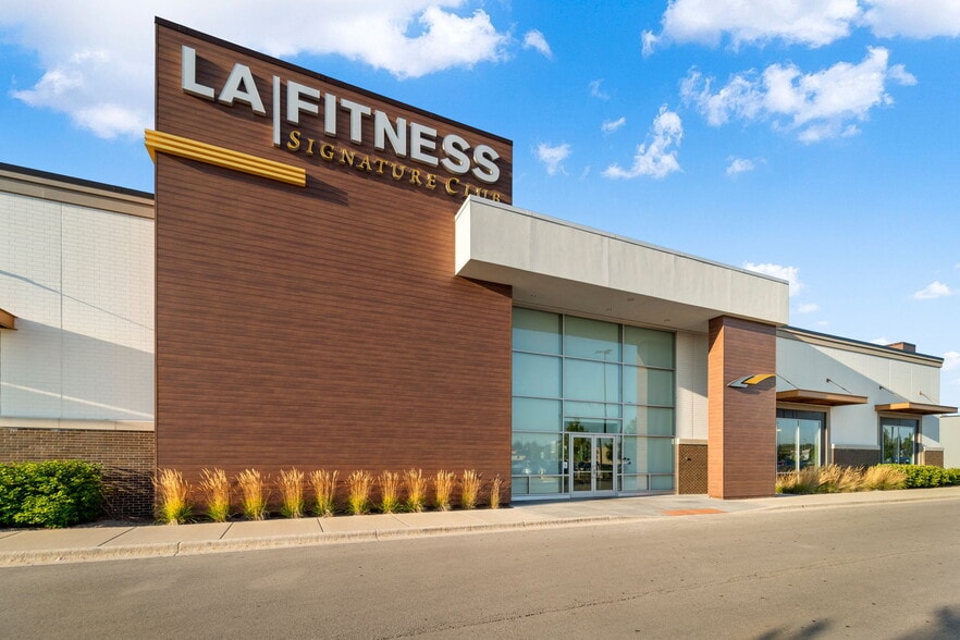 100 W 63rd St, Westmont, IL à vendre - Photo de l’immeuble – Image 3 sur 4