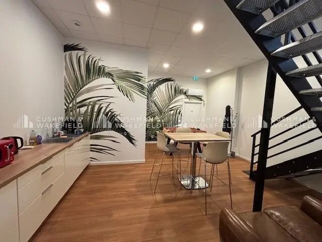 Plus de détails pour Bureau à vendre