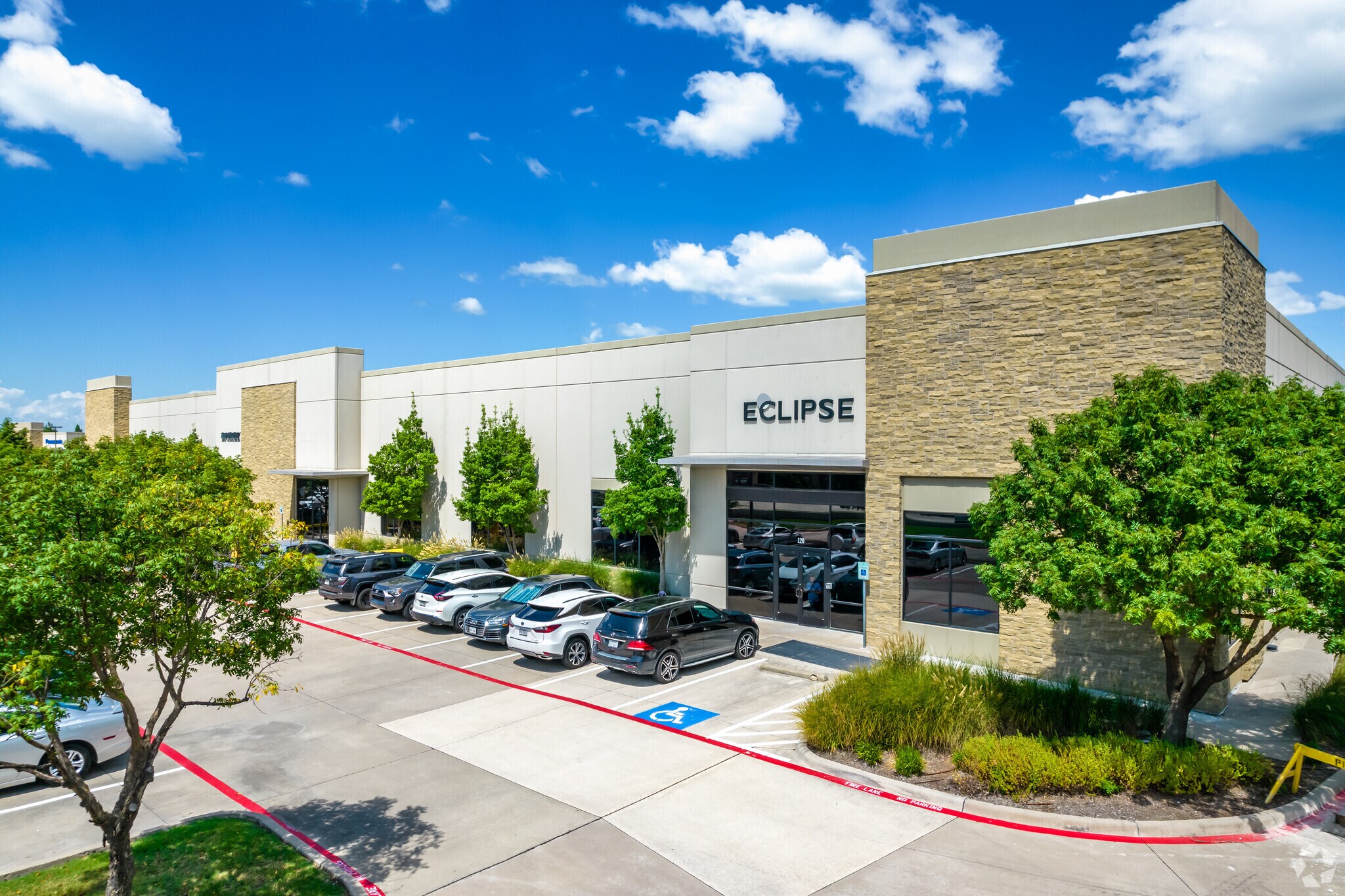 5916 Stone Creek Dr, The Colony, TX à louer Photo principale– Image 1 sur 6