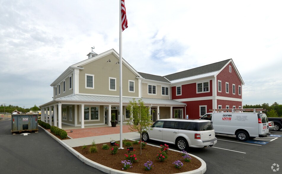 10-12 Rosebrook Pl, Wareham, MA à louer - Photo de l’immeuble – Image 1 sur 4