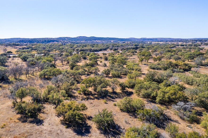 W Hwy 71 & Paleface Ranch rd, Spicewood, TX à vendre - Photo de l’immeuble – Image 2 sur 16