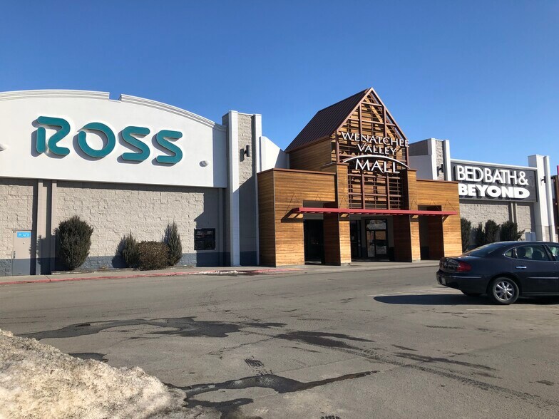 511 Valley Mall Pky, East Wenatchee, WA à louer - Photo principale – Image 1 sur 16