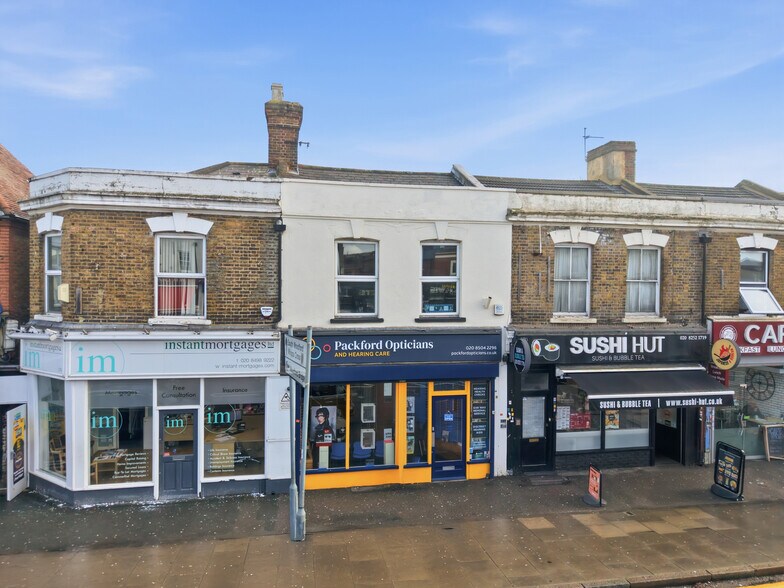 372 High Rd, Woodford Green à vendre - Photo principale – Image 1 sur 13