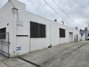 3018 Carmel St, Los Angeles, CA à louer Photo intérieure– Image 2 sur 5