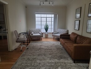 9157-9163 W Sunset Blvd, West Hollywood, CA à louer Photo intérieure– Image 1 sur 5