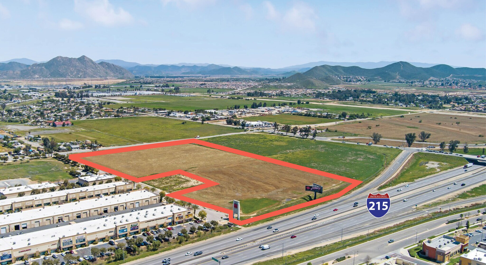 25781 Trumble Rd, Menifee, CA à vendre Photo de l’immeuble– Image 1 sur 9