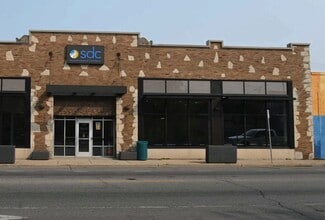 Plus de détails pour 1730 W North Ave, Milwaukee, WI - Bureau à vendre