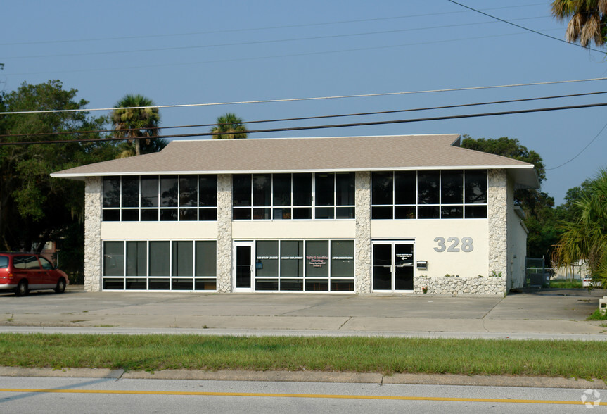 328 N Ridgewood Ave, Edgewater, FL à vendre - Photo principale – Image 3 sur 15