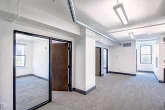 408 W University Ave, Gainesville, FL à louer Photo intérieure– Image 2 sur 7