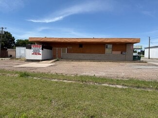 Plus de détails pour 3121 Bamboo St, Mesquite, TX - Local commercial à vendre