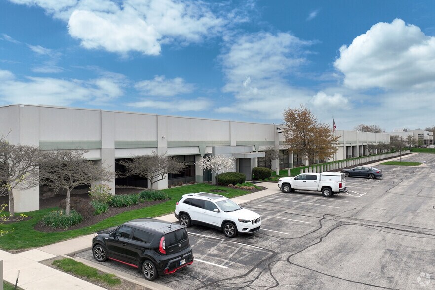 701 Congressional Blvd, Carmel, IN à louer - Photo principale – Image 1 sur 15