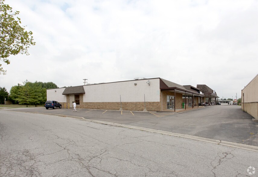 4063-4099 Hoover Rd, Grove City, OH à louer - Photo de l’immeuble – Image 3 sur 8