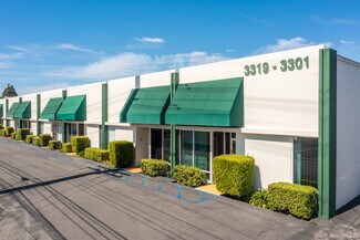 Plus de détails pour 3301-3321 W Warner Ave, Santa Ana, CA - Industriel/Logistique à louer