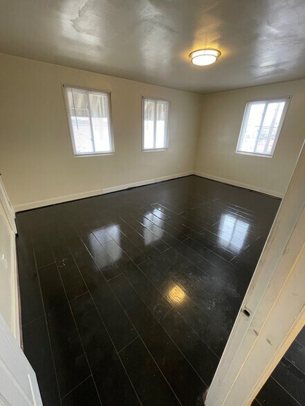 1019 University Blvd E, Silver Spring, MD à louer - Photo de l’immeuble – Image 3 sur 8