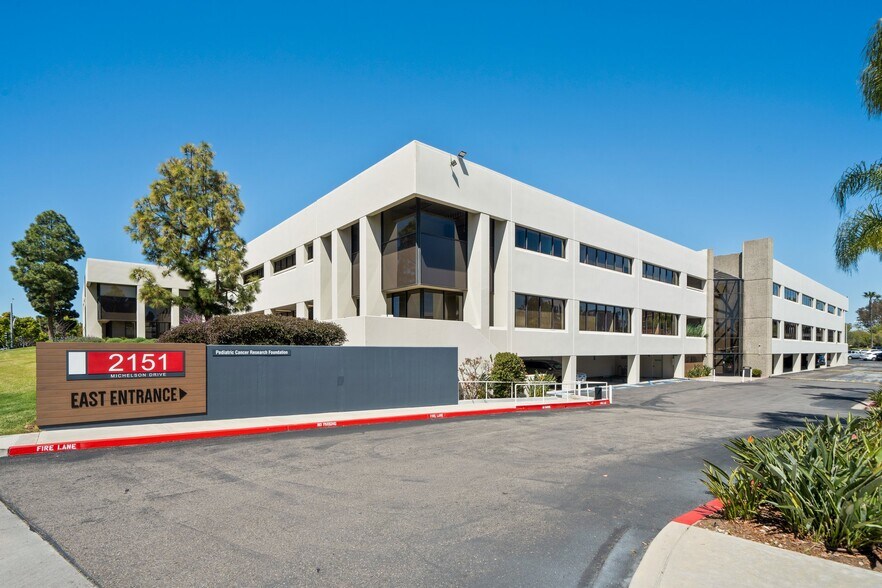 2151 Michelson Dr, Irvine, CA à louer - Photo de l’immeuble – Image 2 sur 11