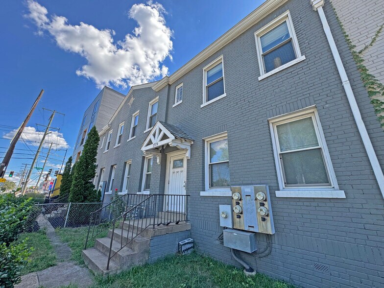 1719 W Virginia Ave NE, Washington, DC à vendre - Photo de l’immeuble – Image 2 sur 13