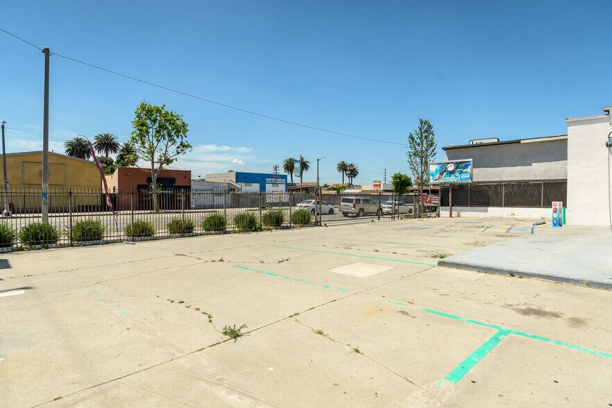 853 E Manchester Ave, Los Angeles, CA à vendre - Photo de l’immeuble – Image 3 sur 50