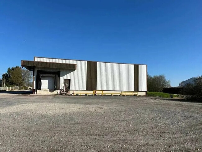 Plus de détails pour Local d'activités à louer