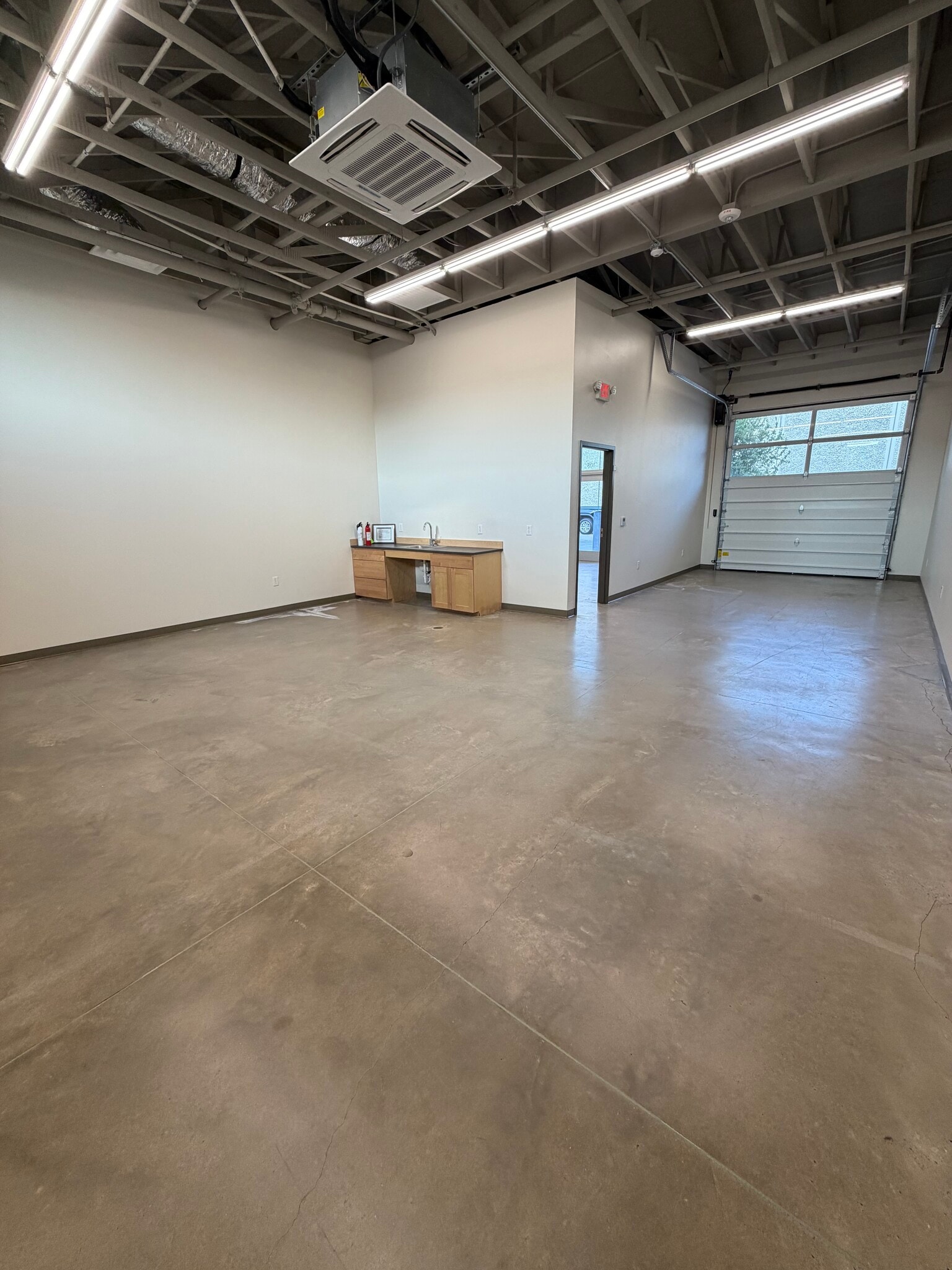 4480 Alpha Rd, Dallas, TX à louer Photo intérieure– Image 1 sur 11