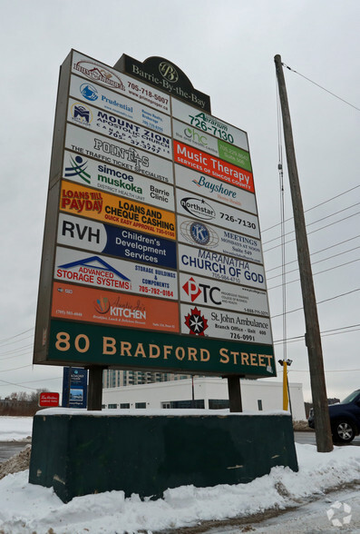 80 Bradford St, Barrie, ON à louer - Photo de l’immeuble – Image 2 sur 5